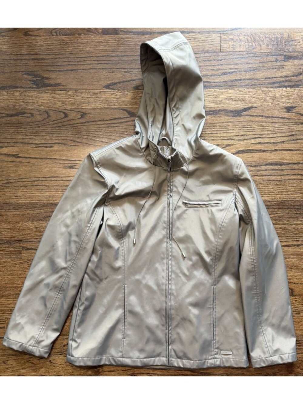Vintage Y2K Outbrook Hooded Rain Jacket Beige Women’s Medium Waterproof Shell